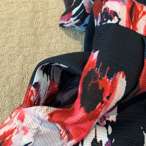 🎊Host Pick🎊Fabulous Kate Spade ♠️ Hazey Floral open V back dress w/back bow - Picture 12 of 16